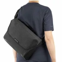 Apidura City Messenger